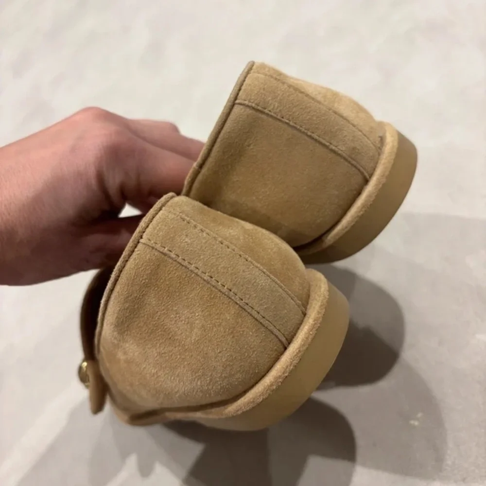 CHANEL Women's Beige Ankle Booties - Picture 4 of 8